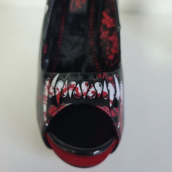 Iron Fist wolfbeater platform heels, 5 - Picture 2 of 6